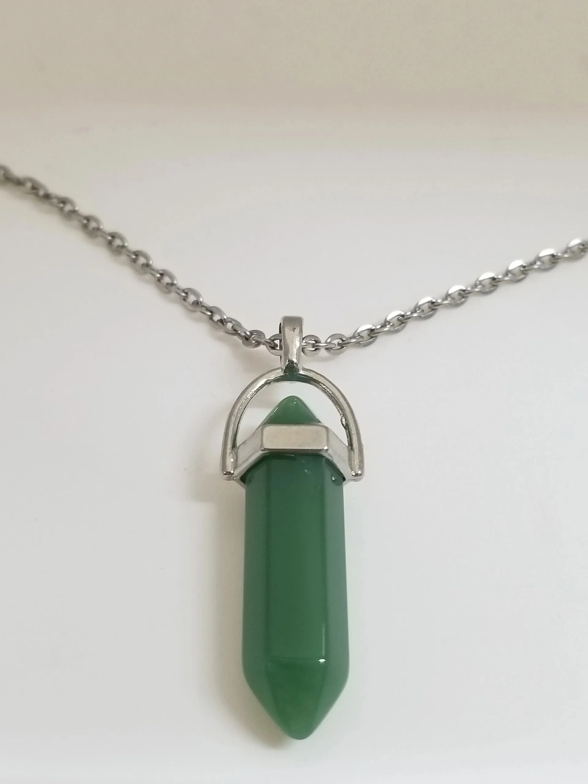 Cut Stone Pendant Necklace Green