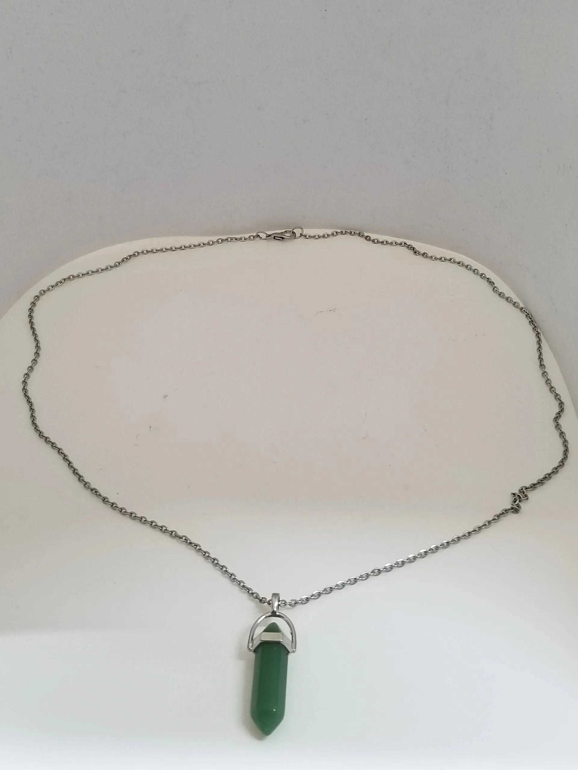 Cut Stone Pendant Necklace Green