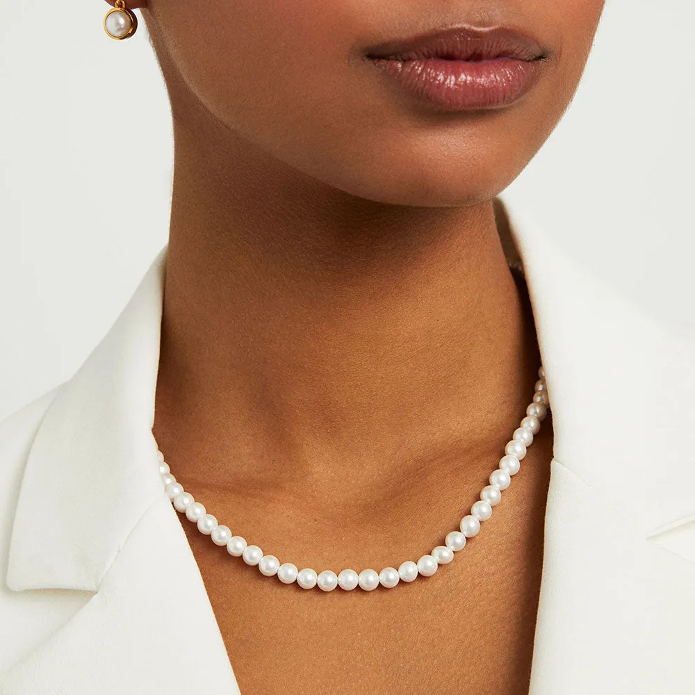 Signature Pearl Necklace