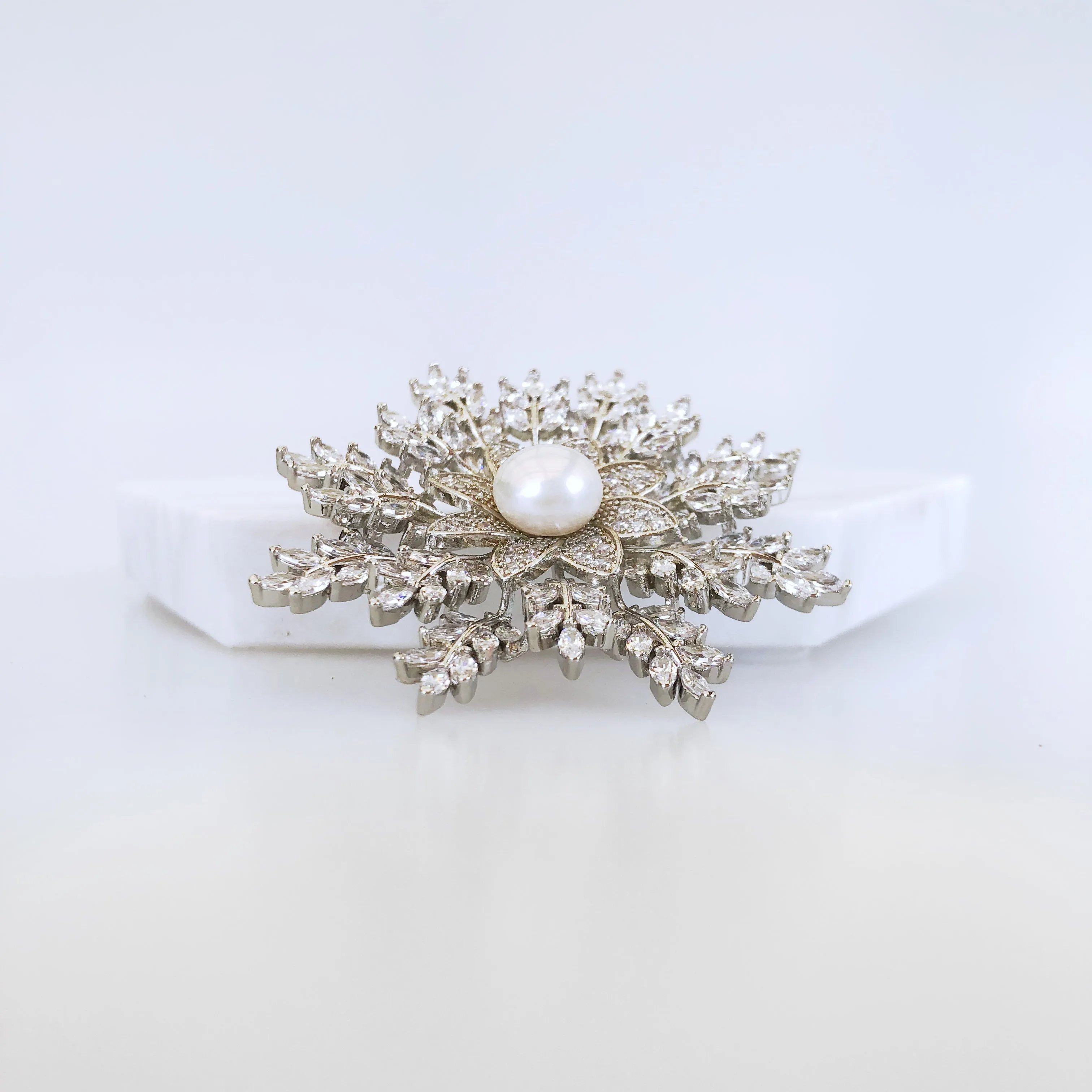 Silver Plated Snowflake Zircon Brooch Pendant