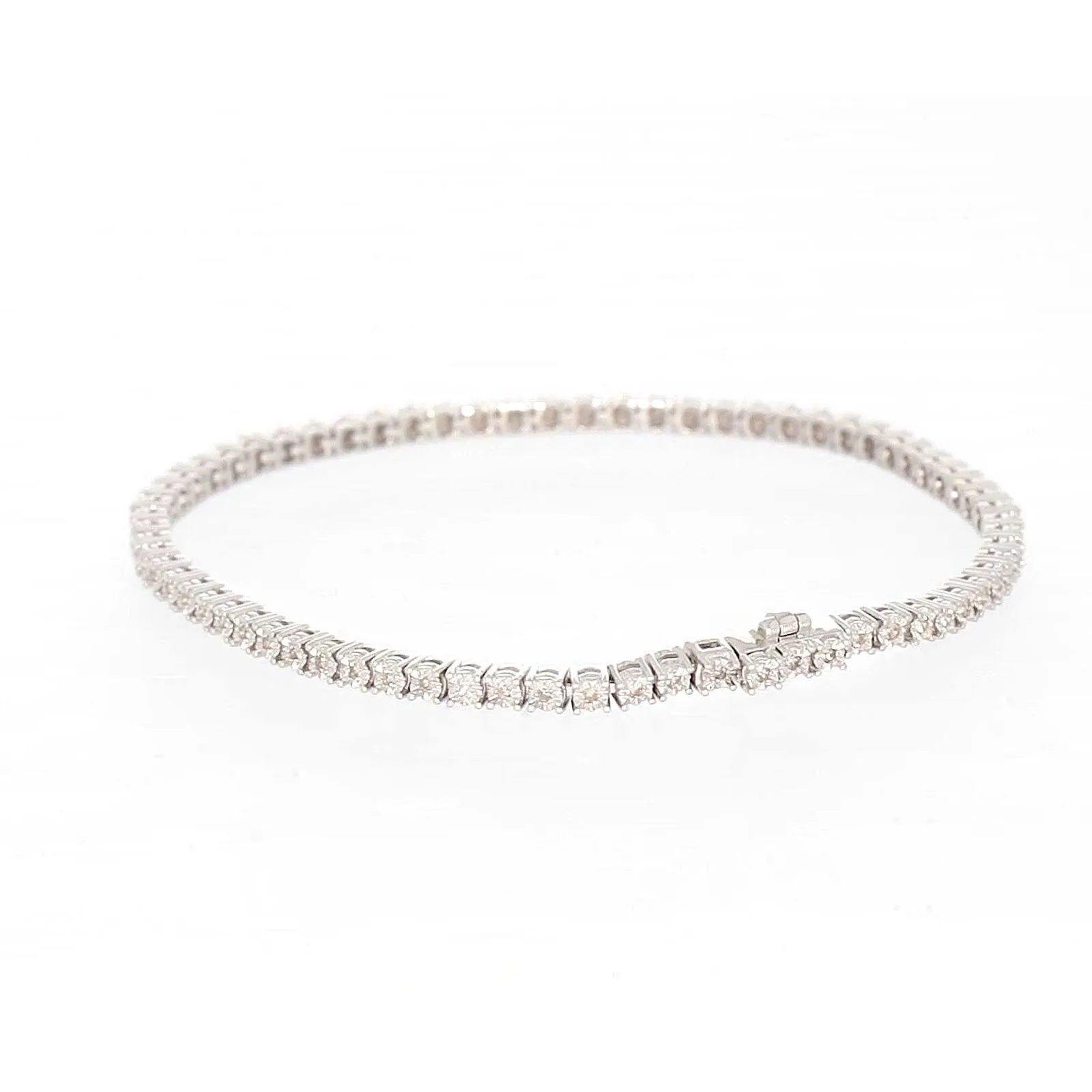 Sterling Silver 1/2 carat tw of Diamonds Tennis Bracelet