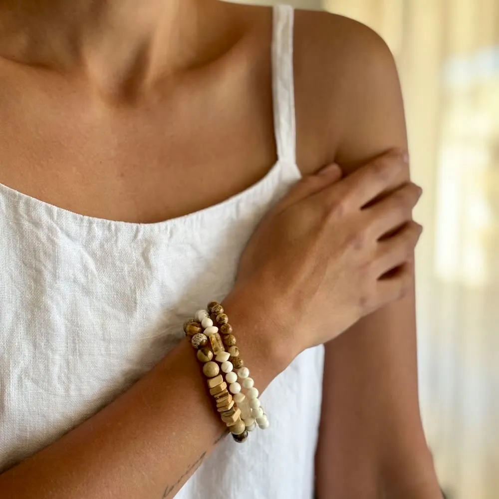 Trust your path Gemstone Bracelet with Wooden chips and Picture Jasper